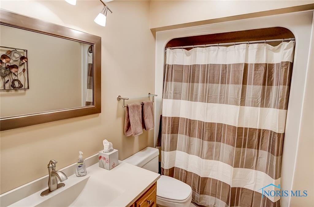 5020 Flanders Road Toledo, OH 43623 - Photo 16 of 36 Gallery Image 16