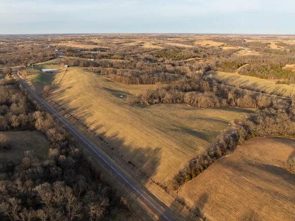 $515,000 | 24624 T Highway, Milan, MO 63556