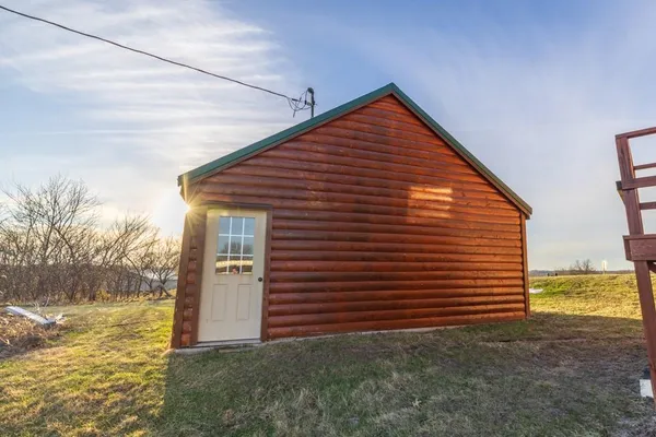 $515,000 | 24624 T Highway, Milan, MO 63556