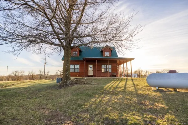 $515,000 | 24624 T Highway, Milan, MO 63556