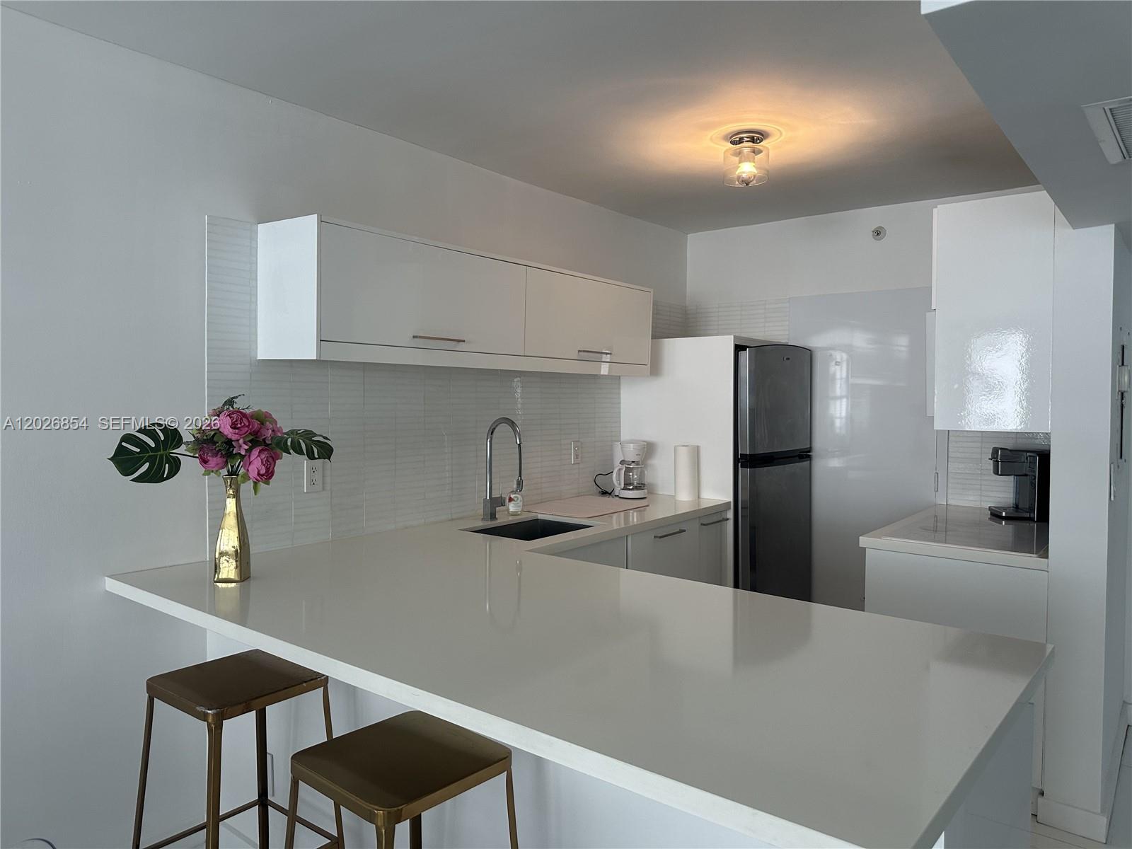 100 Lincoln Road, Unit 835 Miami Beach, FL 33139 - Photo 3 of 14