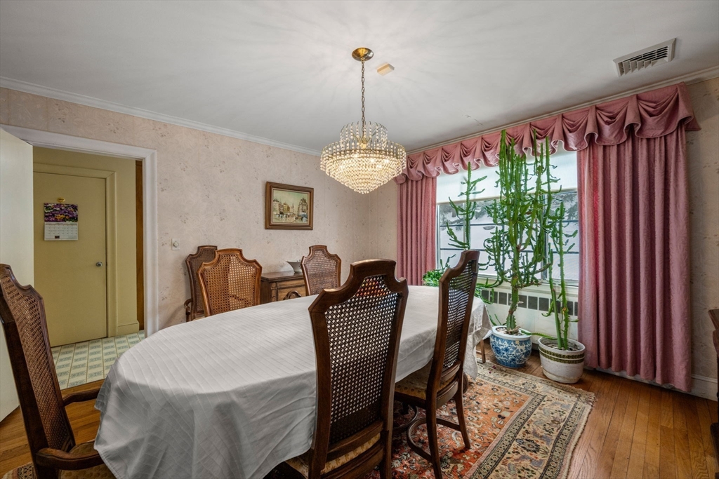 130 Fairway Road Brookline, MA 02467 - Photo 12 of 28