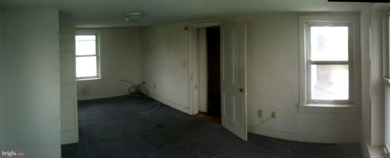 981 Otterdale Mill Road Taneytown, MD 21787 - Photo 13 of 14 an empty room with a window