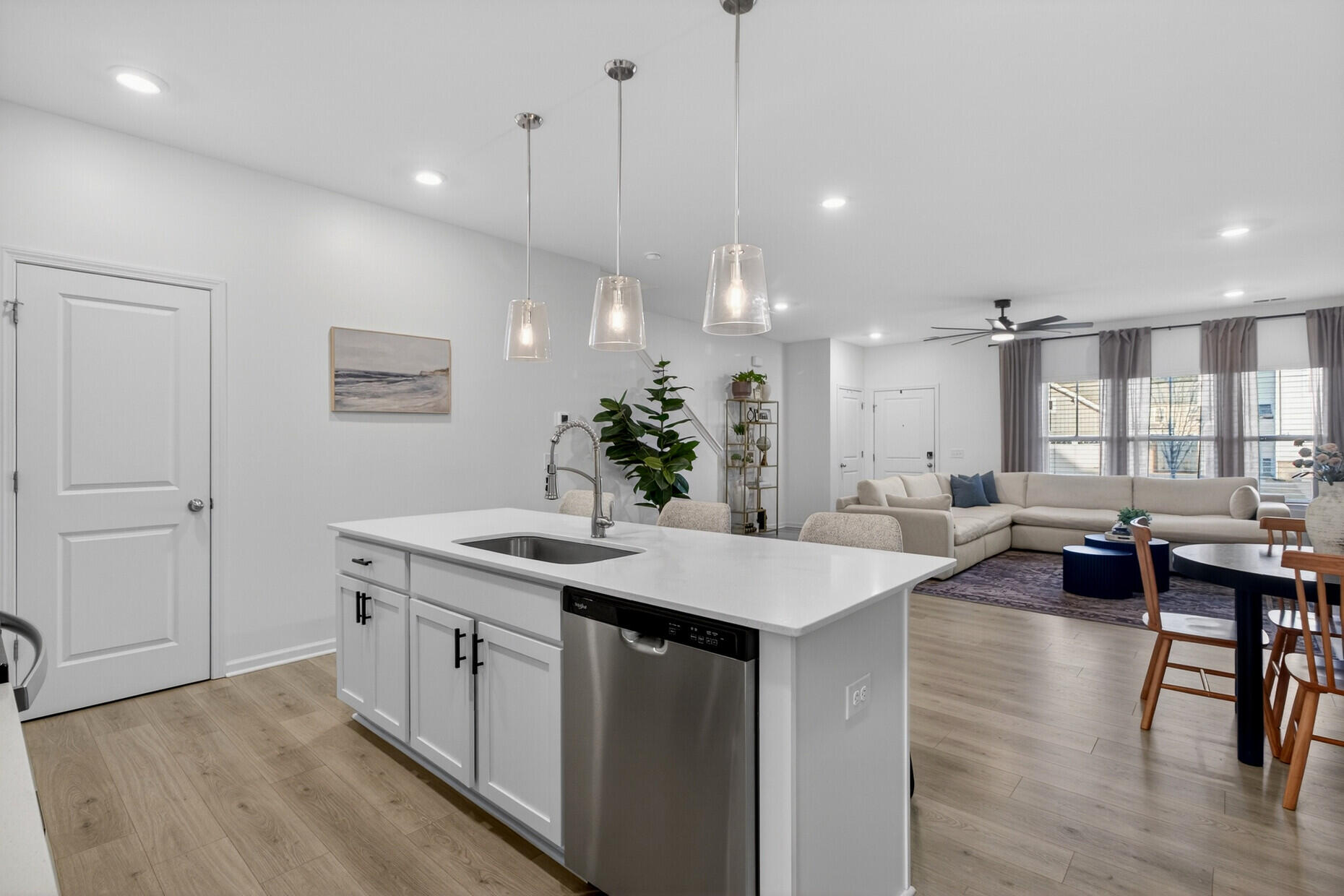 318 Surfbird Road Summerville, SC 29486 - Photo 14 of 53 318 Surfbird Road