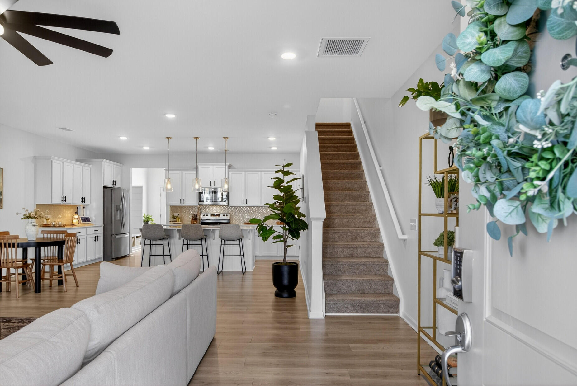 318 Surfbird Road Summerville, SC 29486 - Photo 3 of 53 318 Surfbird Road