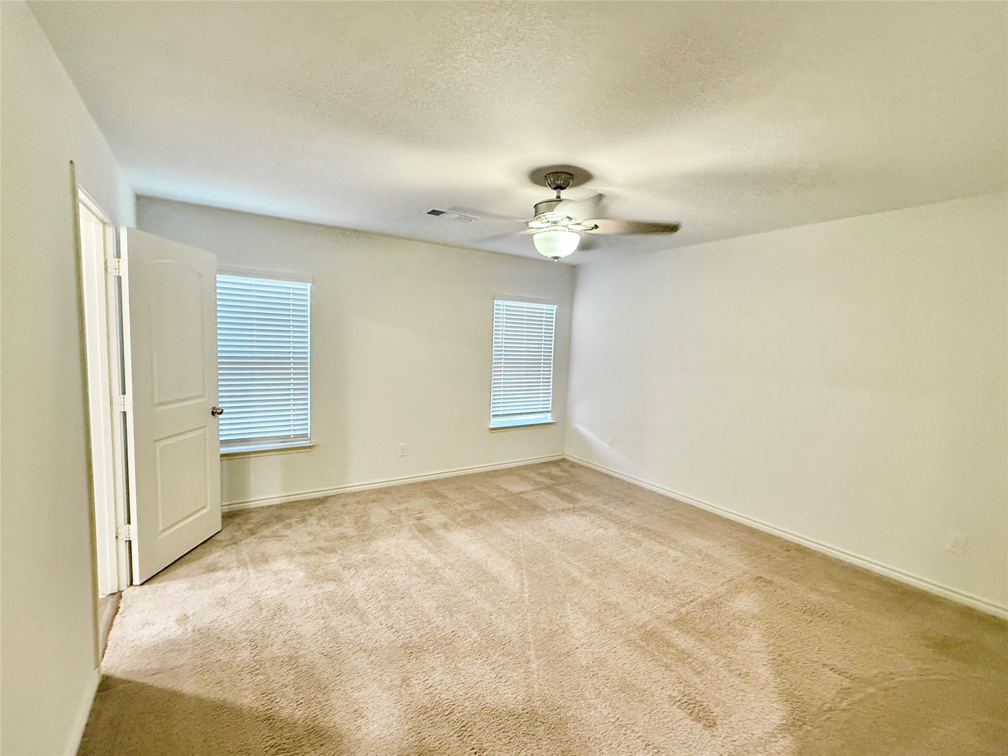 521 Locksley Cove Jarrell, TX 76537 - Photo 11 of 17