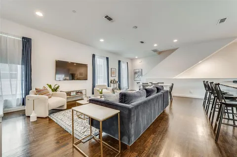 $599,000 | 5706 Lindell Avenue, Unit B, Dallas, TX 75206