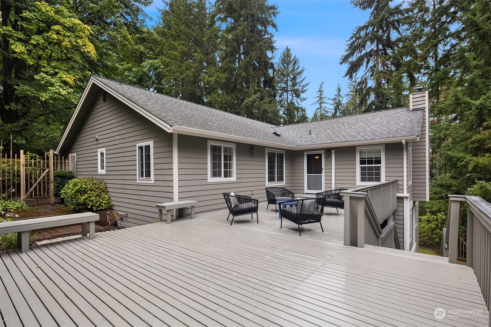 8218 Hansen Road Northeast Bainbridge Island, WA 98110 - Photo 27 of 34 Gallery Image 27