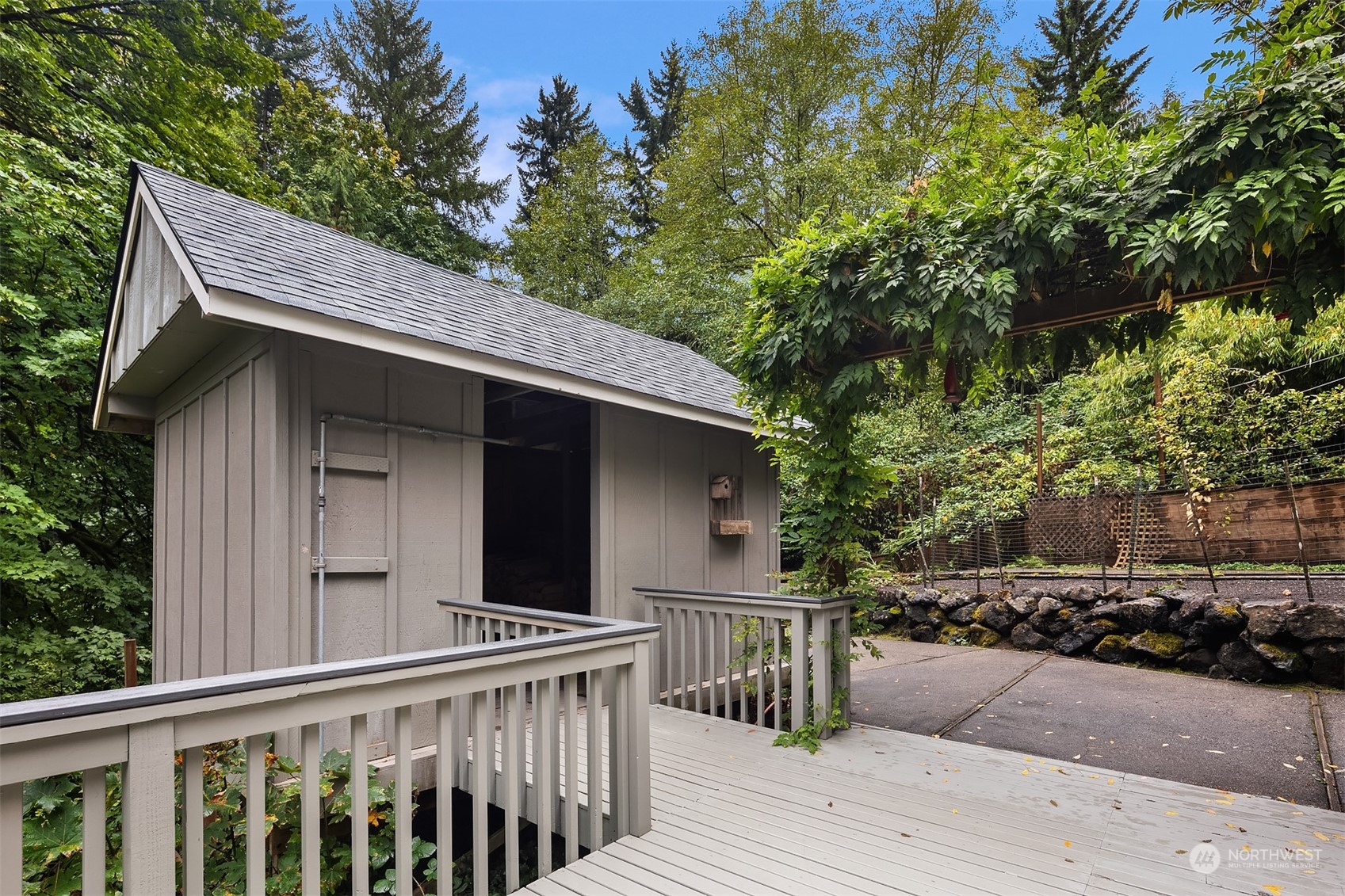 8218 Hansen Road Northeast Bainbridge Island, WA 98110 - Photo 28 of 34 Gallery Image 28