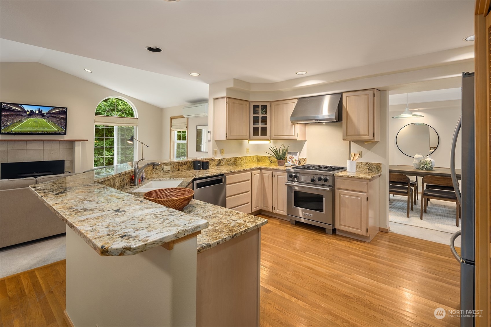 8218 Hansen Road Northeast Bainbridge Island, WA 98110 - Photo 3 of 34 Gallery Image 3