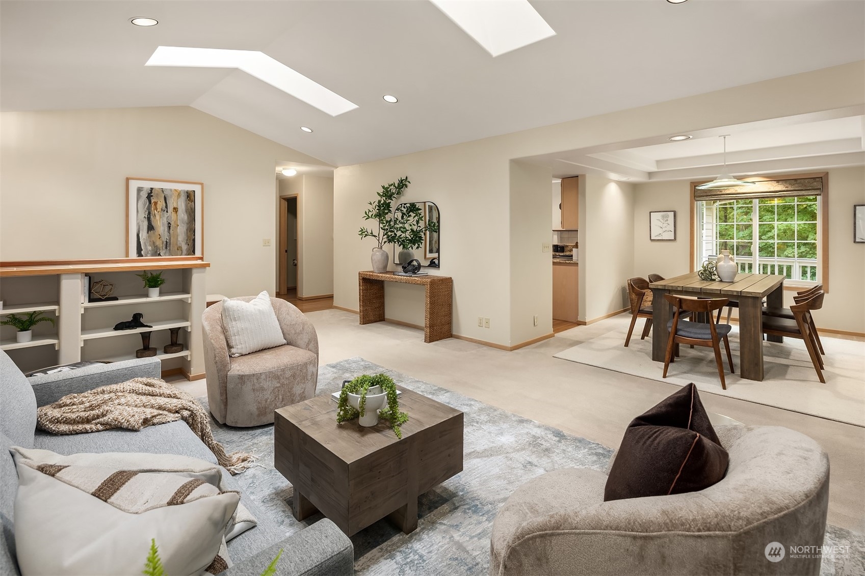 8218 Hansen Road Northeast Bainbridge Island, WA 98110 - Photo 4 of 34 Gallery Image 4