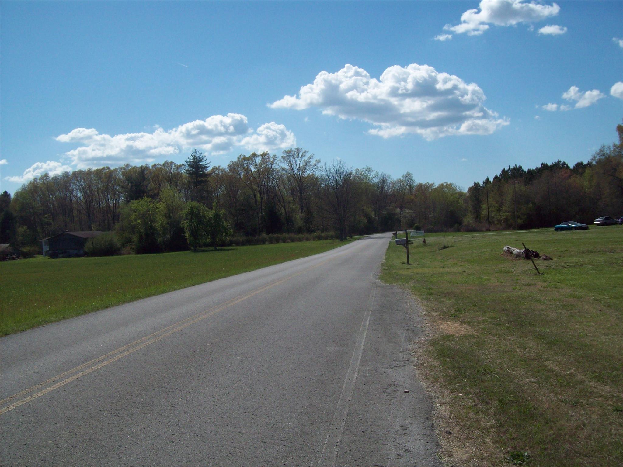 1237 U T Farm Road Tullahoma, TN 37388 - Photo 2 of 20 Gallery Image 2
