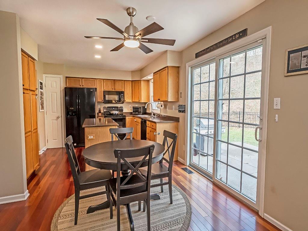 220 Ruth Way McDonald, PA 15057 - Photo 6 of 22 Gallery Image 6