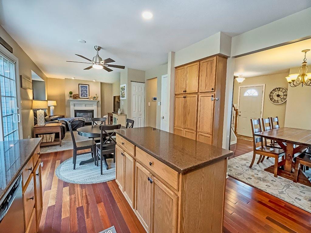 220 Ruth Way McDonald, PA 15057 - Photo 9 of 22 Gallery Image 9