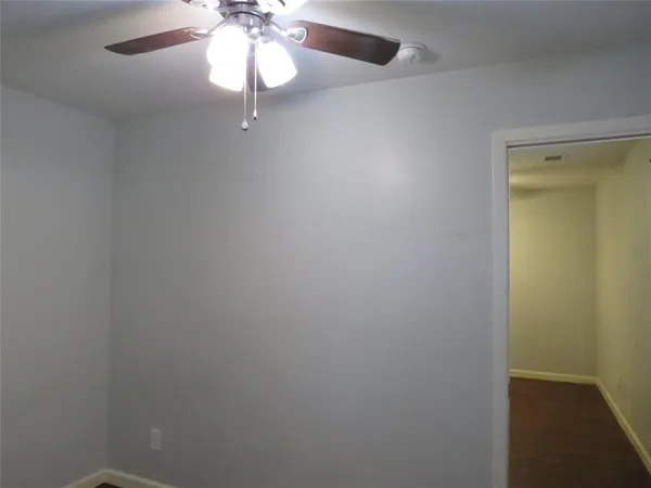 $825 | 1026 Thomas Street, Denton, TX 76201