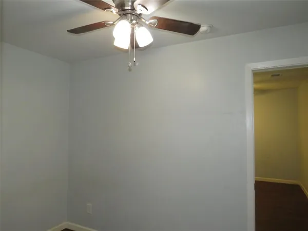 $825 | 1026 Thomas Street, Denton, TX 76201