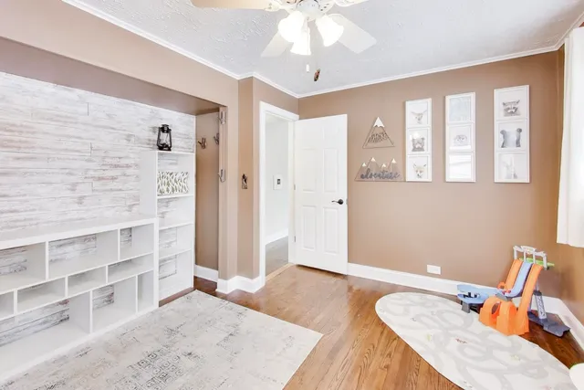 $350,000 | 18219 West Big Oaks Road, Grayslake, IL 60030