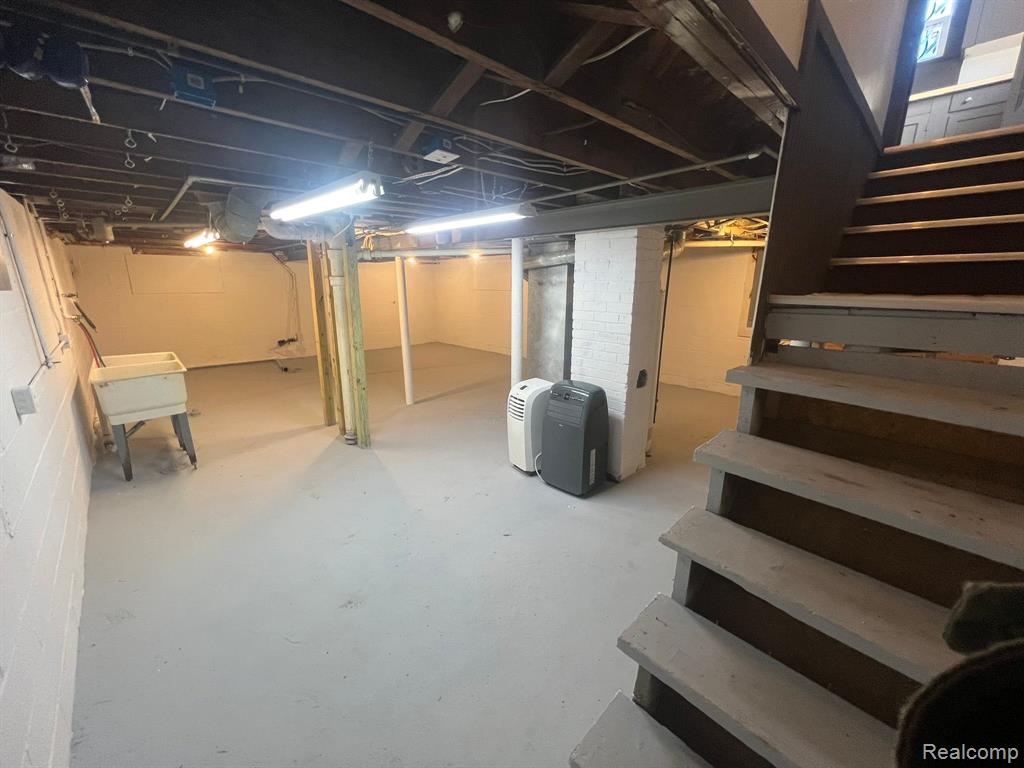 2609 Flushing Road Flint, MI 48504 - Photo 21 of 40 Gallery Image 21