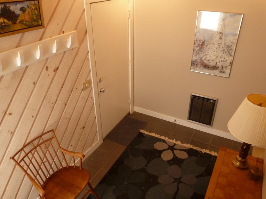 32 Castlerock Road, Unit 32 Warren, VT 05674 - Photo 4 of 15