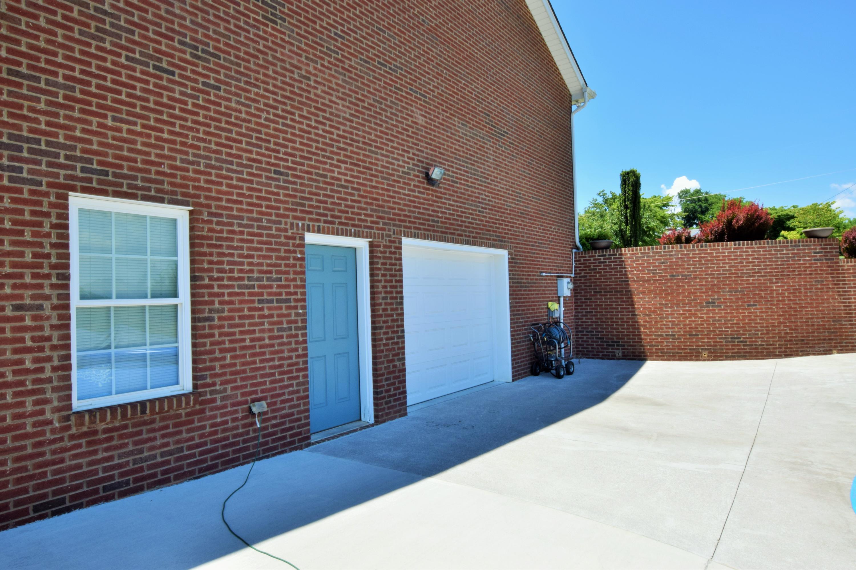 405 Hatcher Road Seymour, TN 37865 - Photo 28 of 30 3rd garage entry lower level, sep drive