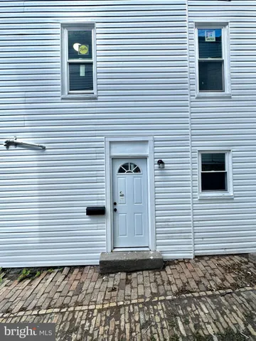 $185,000 | 449 Columbia Street, Cumberland, MD 21502