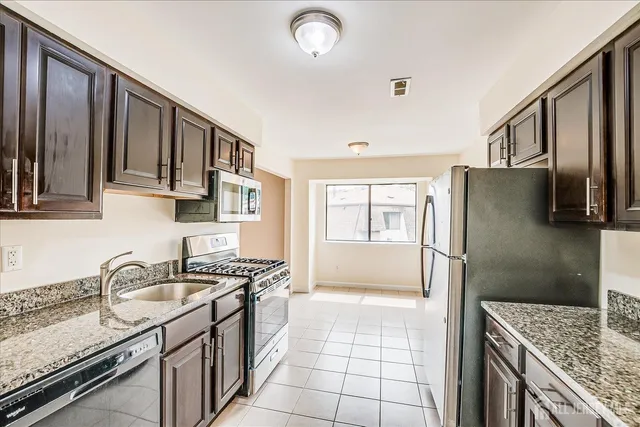 $2,500 | 223 Edison Glen Terrace, Edison, NJ 08837