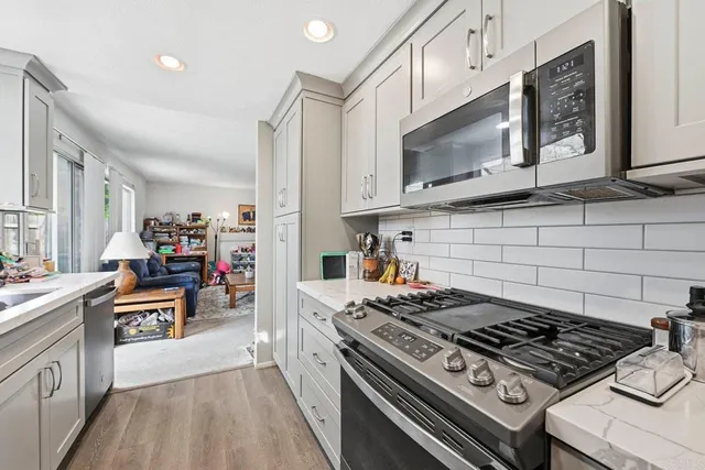 $899,900 | 11275 Pinestone Court, San Diego, CA 92128