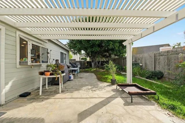 $899,900 | 11275 Pinestone Court, San Diego, CA 92128