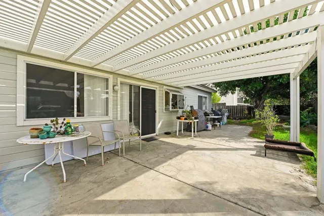 $899,900 | 11275 Pinestone Court, San Diego, CA 92128