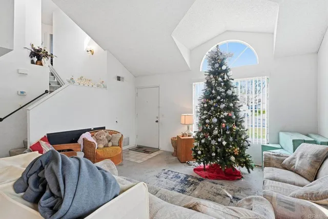 $899,900 | 11275 Pinestone Court, San Diego, CA 92128