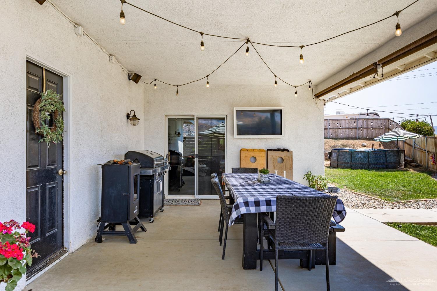 19601 Meadows Road Tehachapi, CA 93561 - Photo 32 of 39 Gallery Image 32