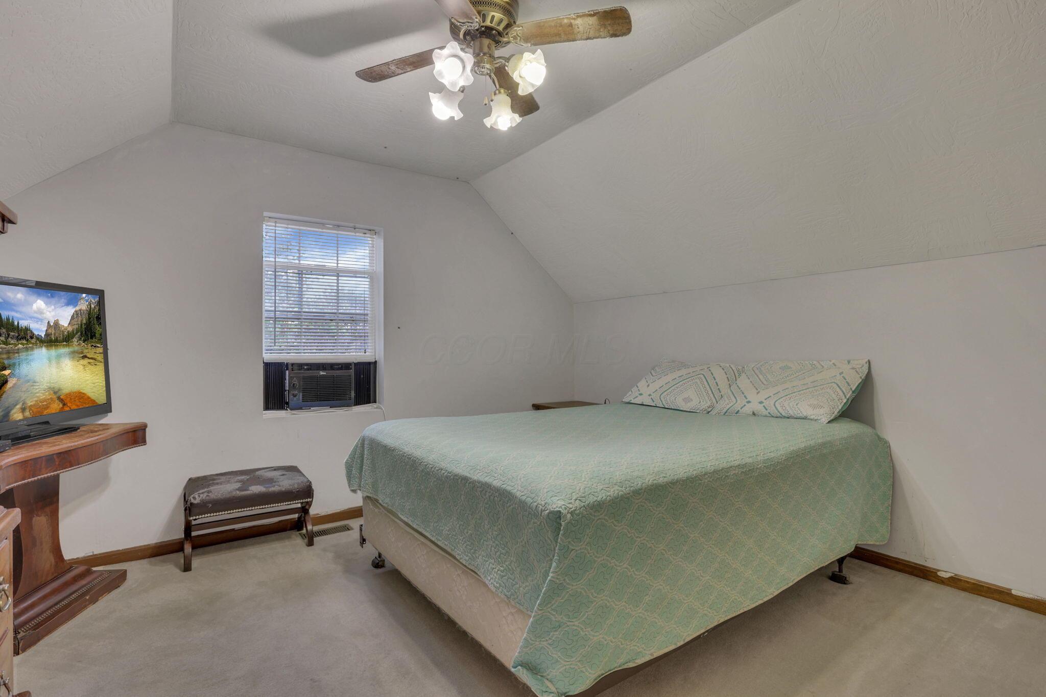 3610 Henpeck Road Utica, OH 43080 - Photo 39 of 88 2nd floor bedroom 3