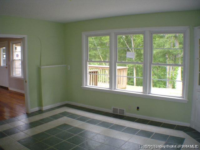 4017 Green Valley Road New Albany, IN 47150 - Photo 7 of 13 Gallery Image 7