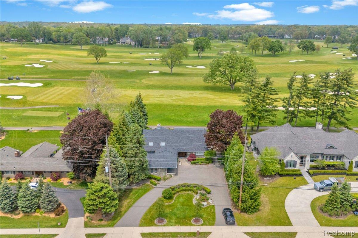 3816 West Maple Road Bloomfield Hills, MI 48301 - Photo 67 of 78 3816 W Maple_66.jpg