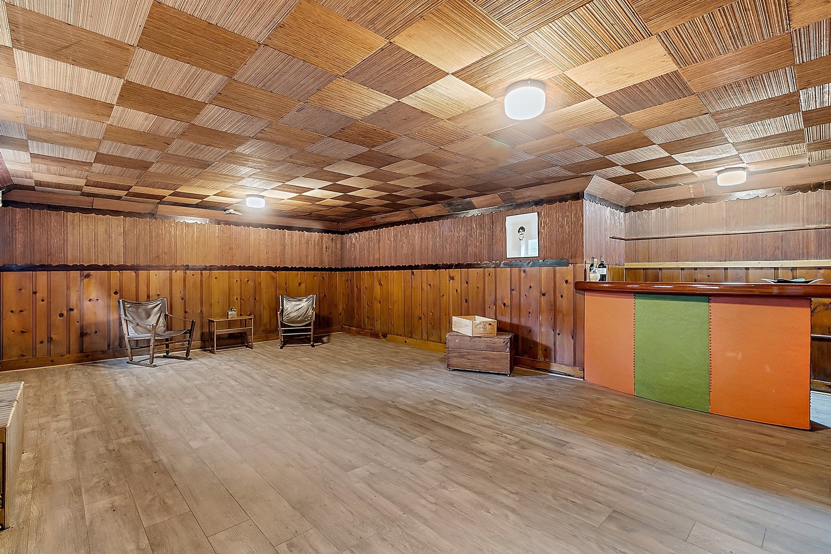 595 East Parkway Road Riverside, IL 60546 - Photo 21 of 35 a view of a room with gym equipment
