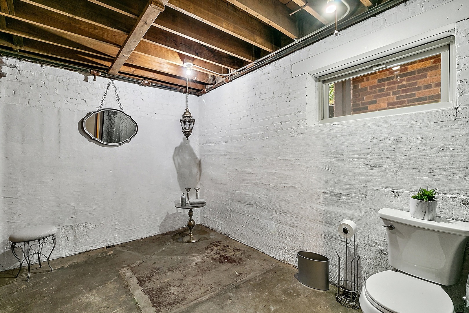 595 East Parkway Road Riverside, IL 60546 - Photo 24 of 35 a bathroom with a toilet and shower