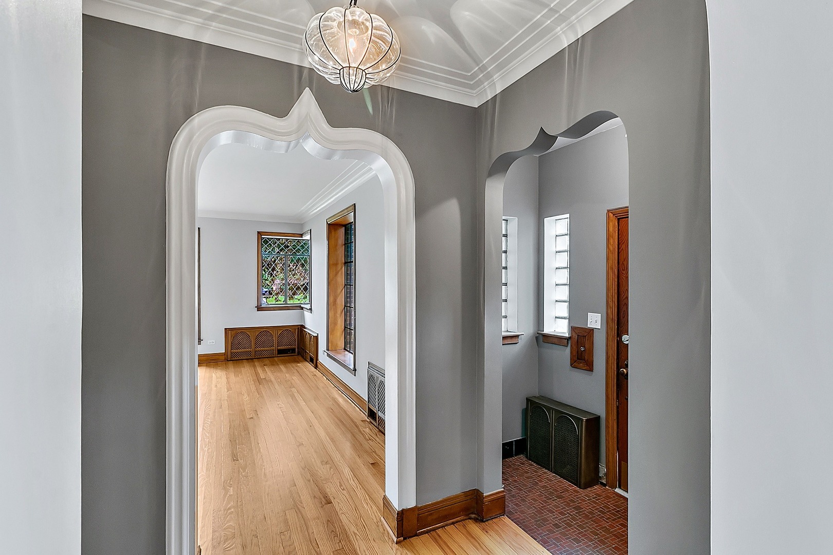 595 East Parkway Road Riverside, IL 60546 - Photo 7 of 35 wooden floor in a gallery