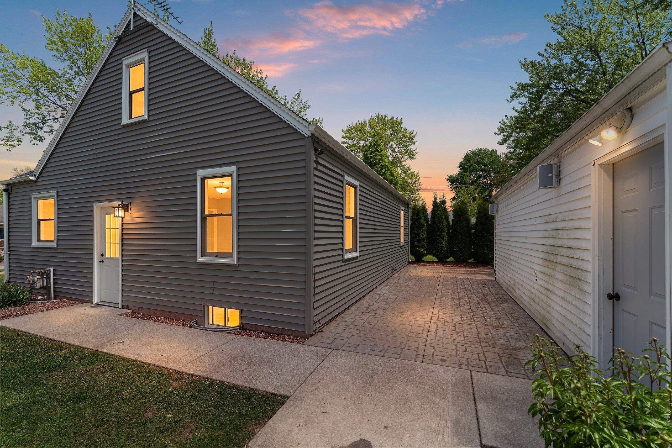 1405 West Brewster Street Appleton, WI 54914 - Photo 26 of 42