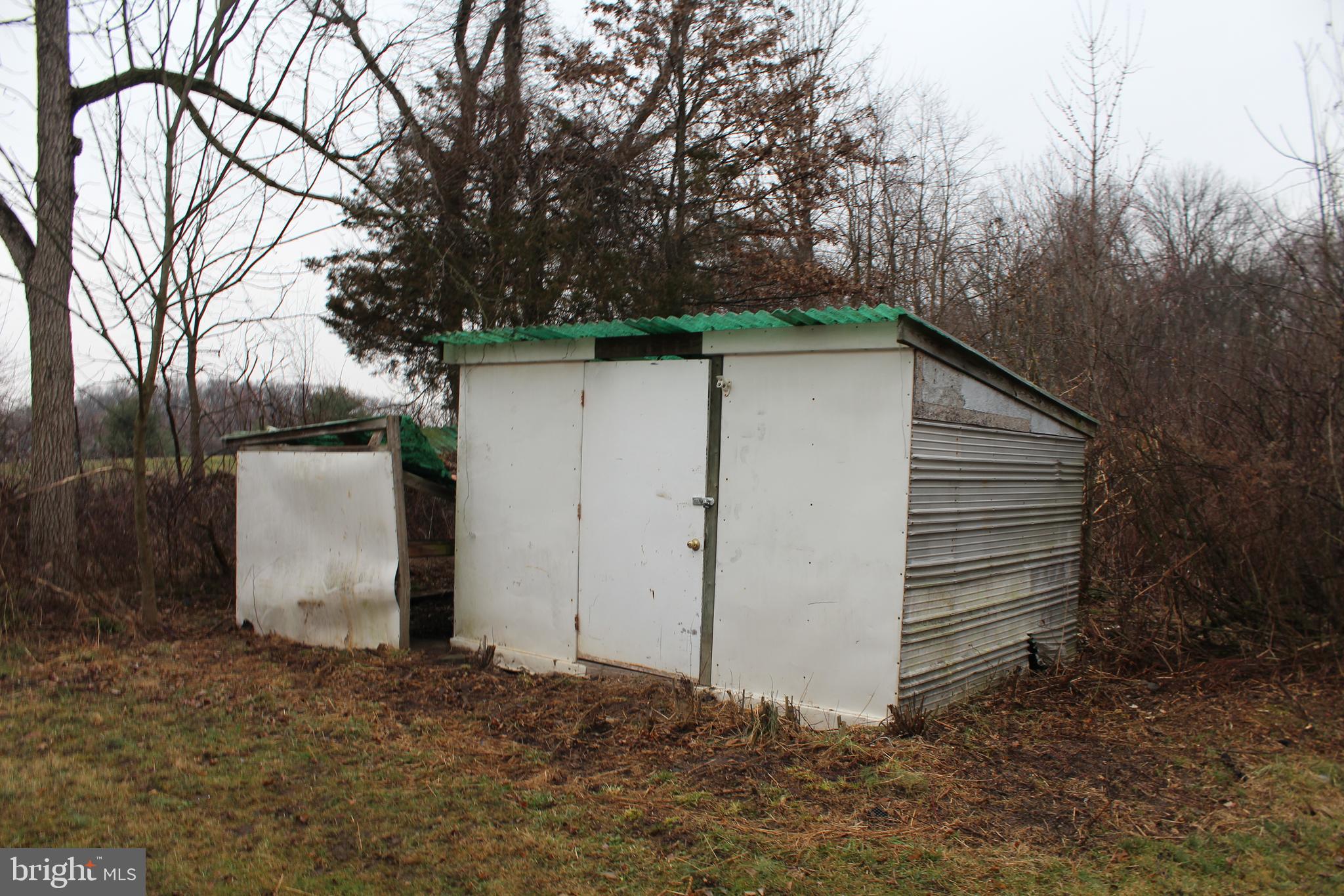 833 Rife Run Road Manheim, PA 17545 - Photo 4 of 8 Shed