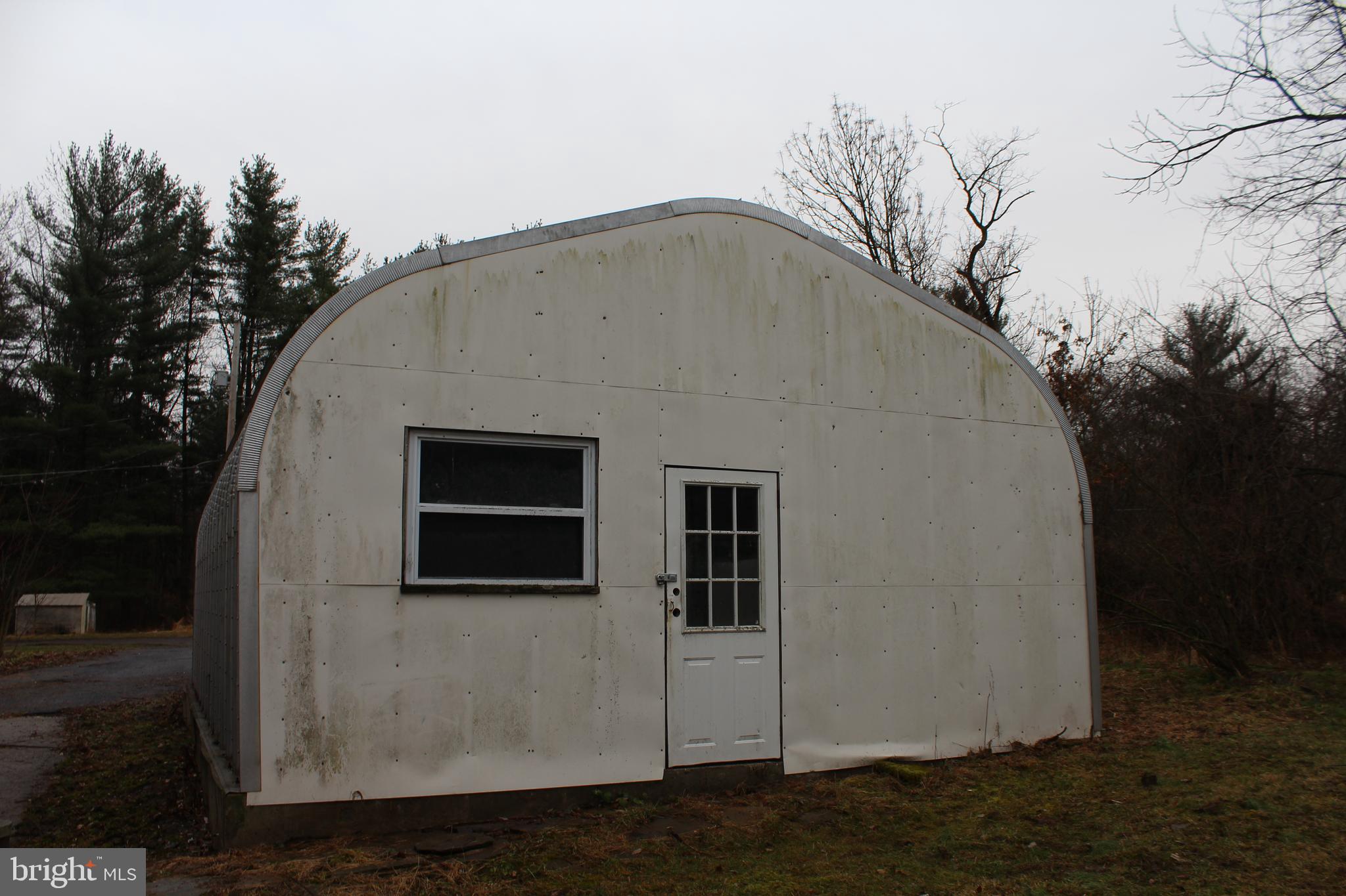 833 Rife Run Road Manheim, PA 17545 - Photo 6 of 8 Garage