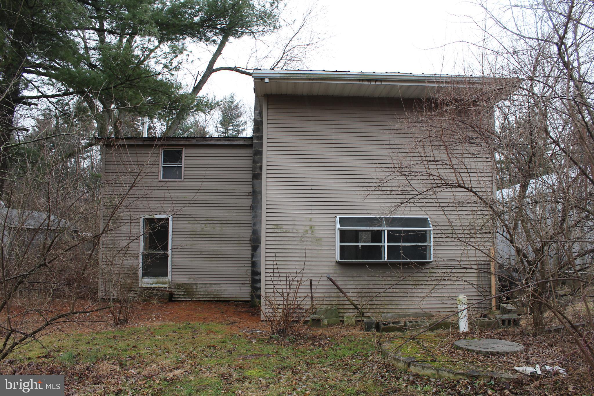 833 Rife Run Road Manheim, PA 17545 - Photo 7 of 8 Dwelling
