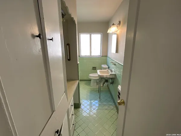 $1,350 | 1124 Vanderbilt Street, San Antonio, TX 78210