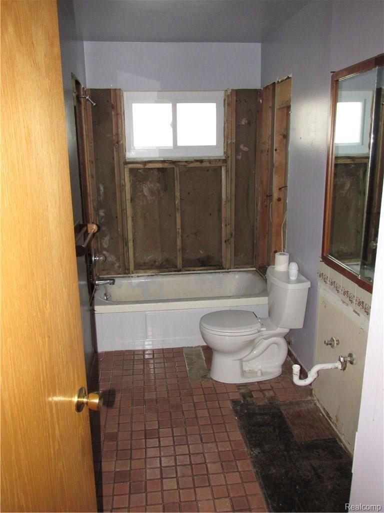 705 Hamlet Road Auburn Hills, MI 48326 - Photo 17 of 27 IMG_2340.JPG
