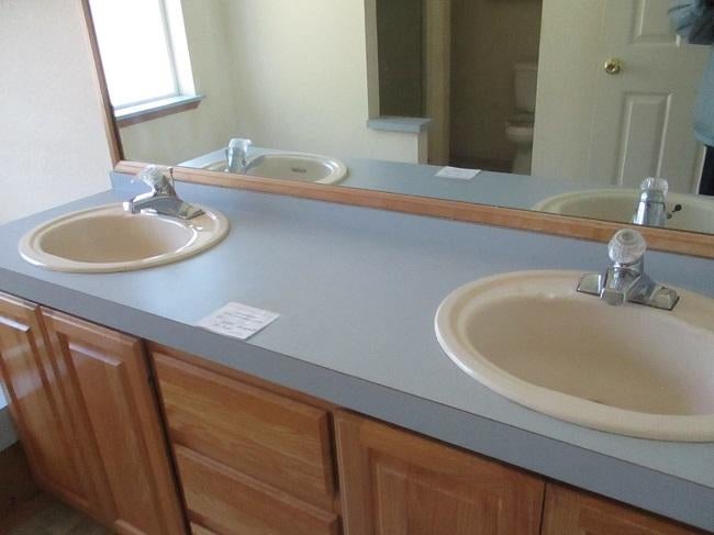 14834 Bluegrass Loop Sisters, OR 97759 - Photo 13 of 16 431-467911 MASTER BATH