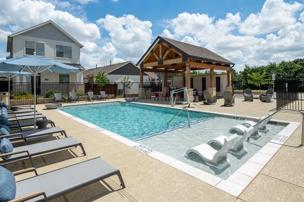 825 West Mayfield Road, Unit 102 Arlington, TX 76015 - Photo 11 of 17