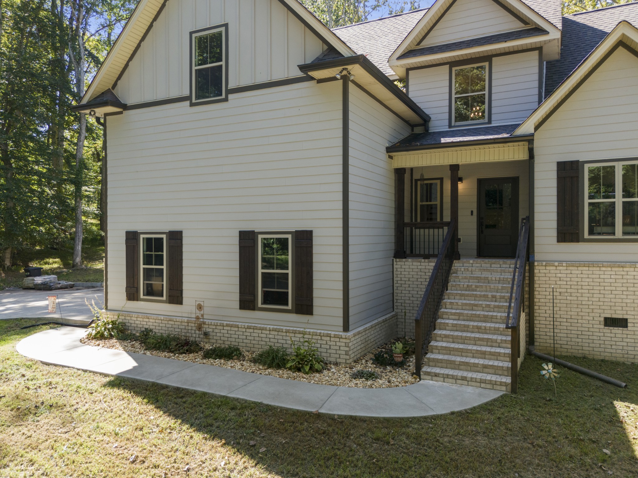 659 Turney Road Auburntown, TN 37016 - Photo 37 of 40 a view of a house with entertaining space