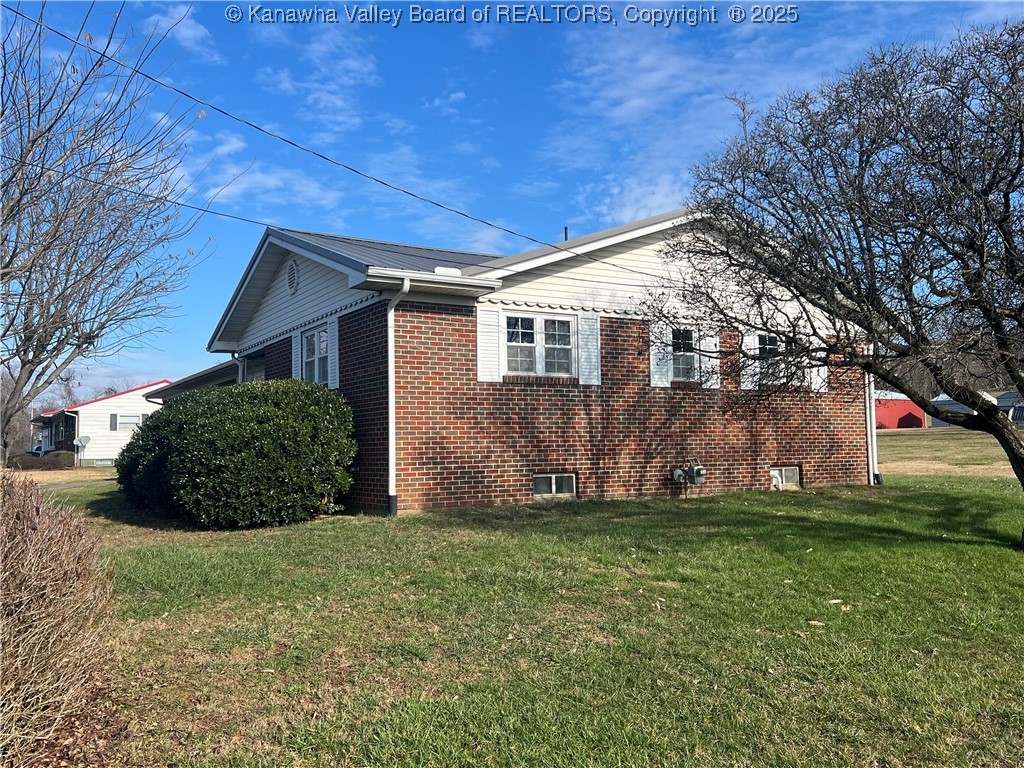 10583 Huntington Road Gallipolis Ferry, WV 25515 - Photo 2 of 34 Gallery Image 2