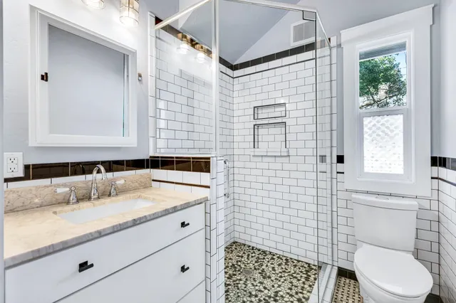 $469,000 | 801 4th Street, Newport, WA 99156