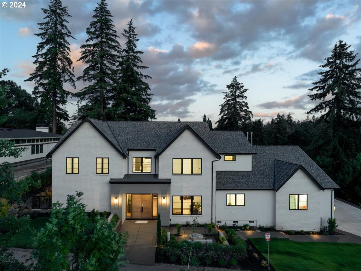 13770 Goodall Road Lake Oswego, OR 97034 - Photo 3 of 48 Gallery Image 3