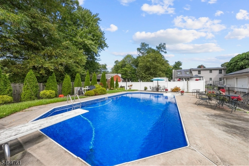 51 Diverty Road Pennington, NJ 08534 - Photo 47 of 48 Gallery Image 47